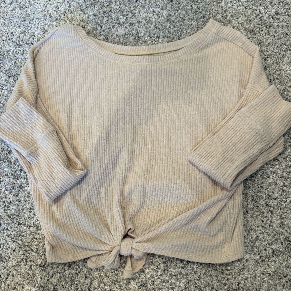 Long sleeve tied crop shirt